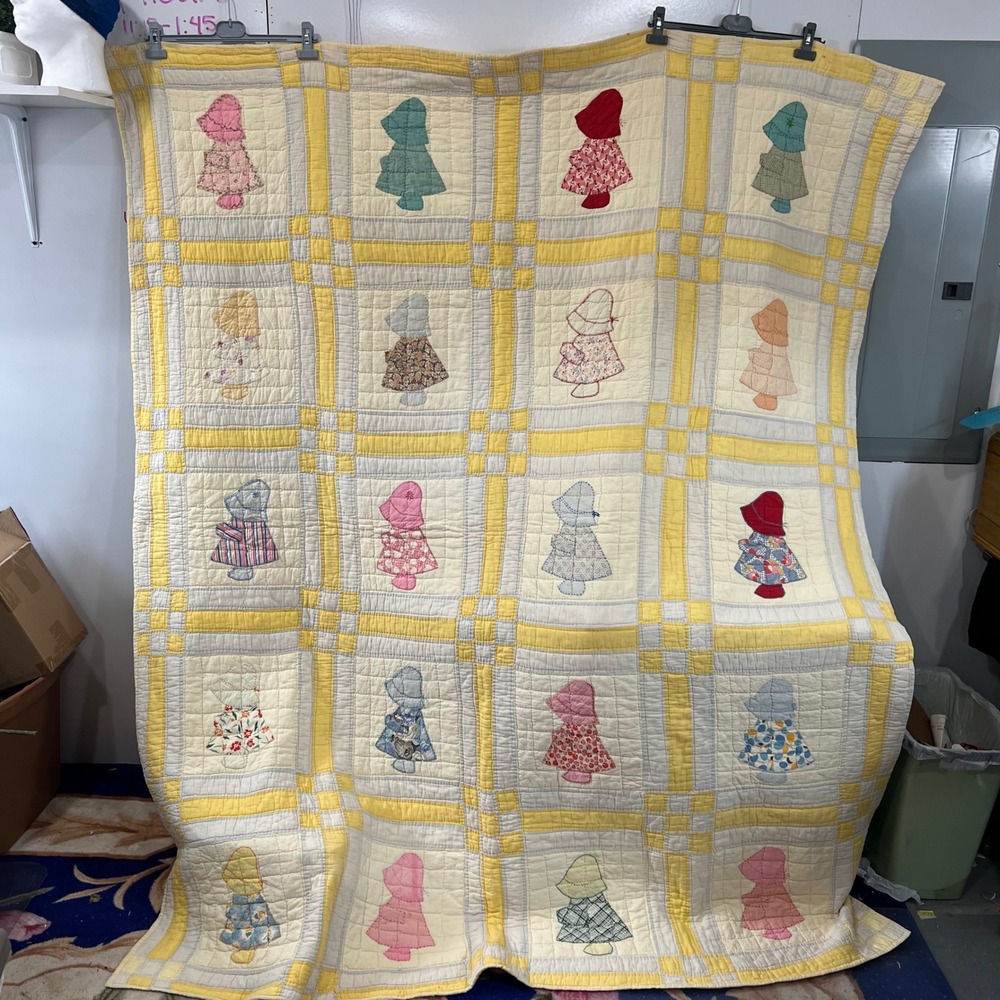 Vintage Sunbonnet Sue Hand Quilted Applique Quilt Yellow White 84x70 Farmhouse
